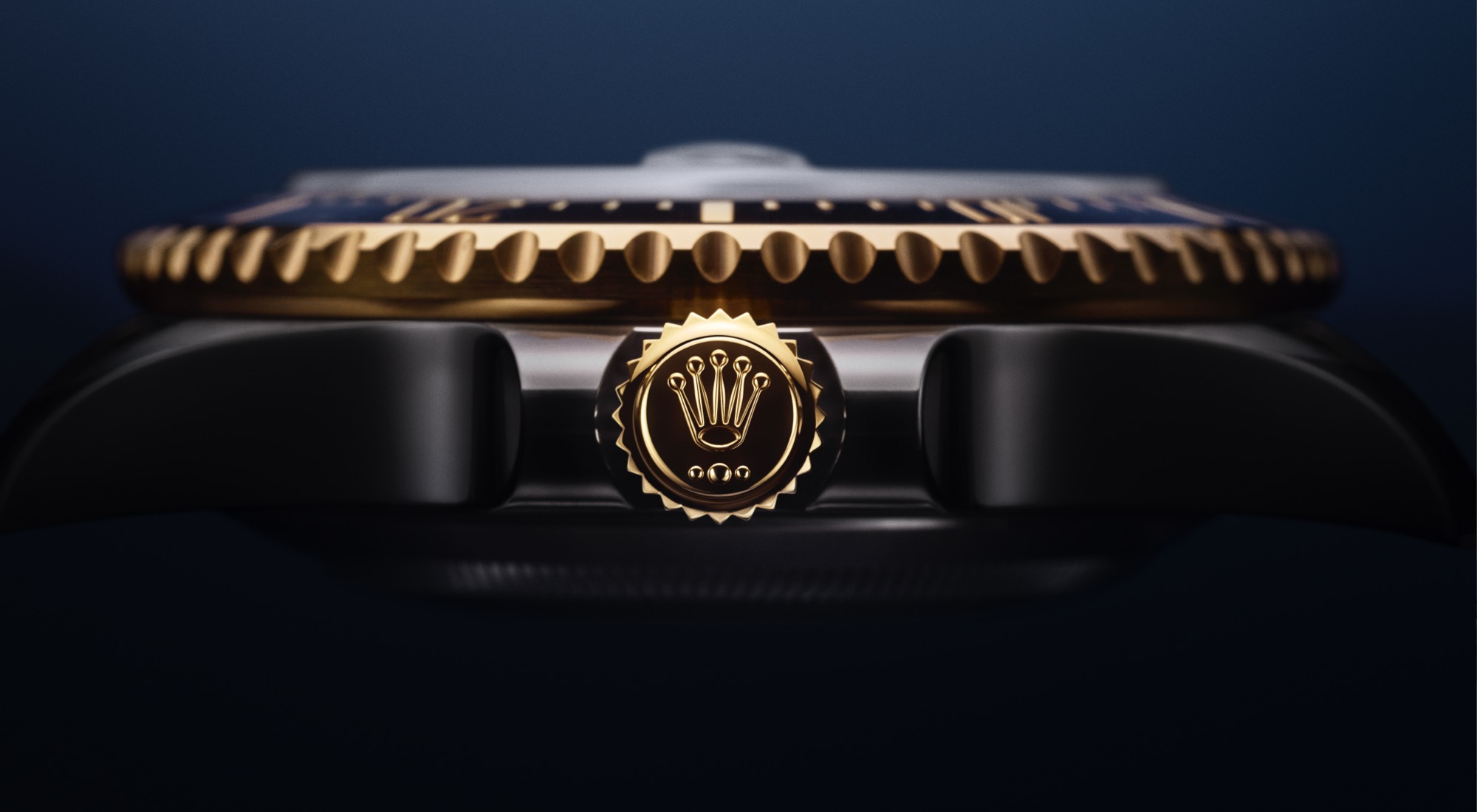Rolex Sea-Dweller m126603-0001 side view of case