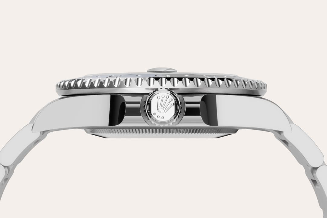 Rolex GMT-Master II M126710BLNR-0003 case side view