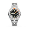 DOXA SUB 300, Sharkhunter with a 42.5mm stainless steel case and bracelet strap featuring a date function with a black dial and an orange and black steel bezel.
