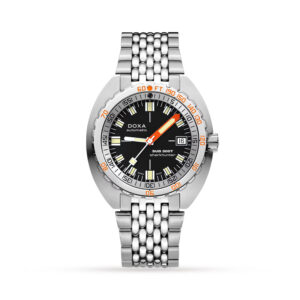 DOXA SUB 300, Sharkhunter with a 42.5mm stainless steel case and bracelet strap featuring a date function with a black dial and an orange and black steel bezel.
