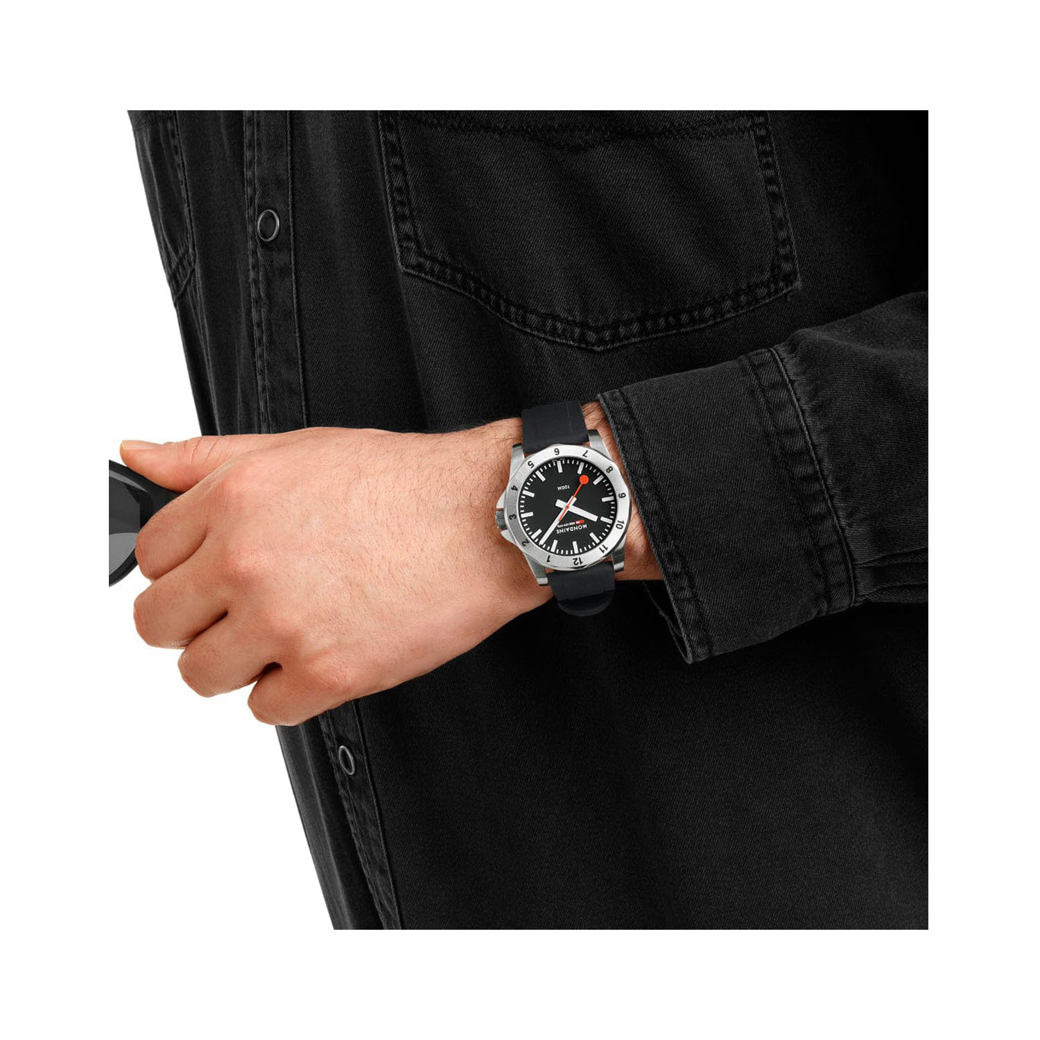 Mondaine, Numeri with a 42mm stainless steel dial and a black silicone strap featuring a black dial and a stainless steel bezel.