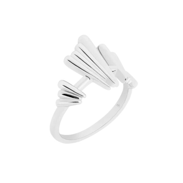 A sterling silver ring belonging to Lucy Quartermaine's Shard collection.