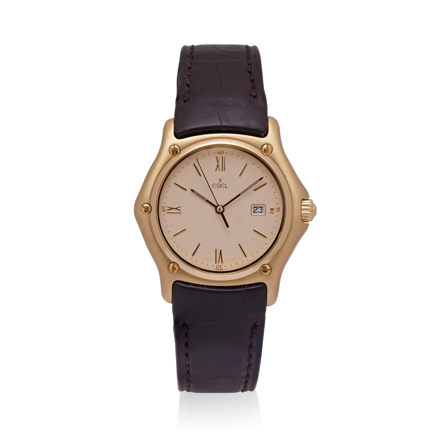 Ebel, 1911 with a 36mm 18ct yellow gold case with a brown crocodile leather strap featuring a date function and a cream dial.