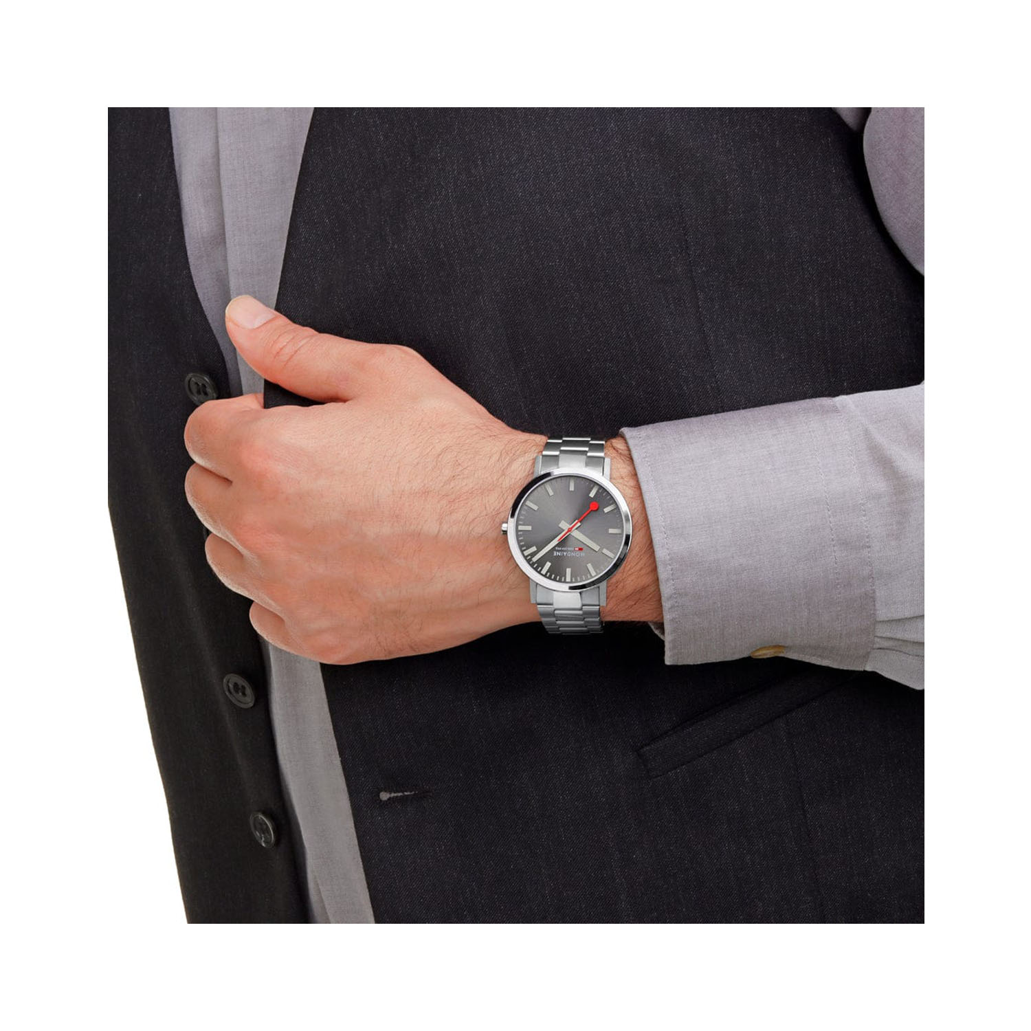 Mondaine, Classic Grey Sunray with a 40mm stainless steel case and bracelet strap featuring a grey sunray dial.
