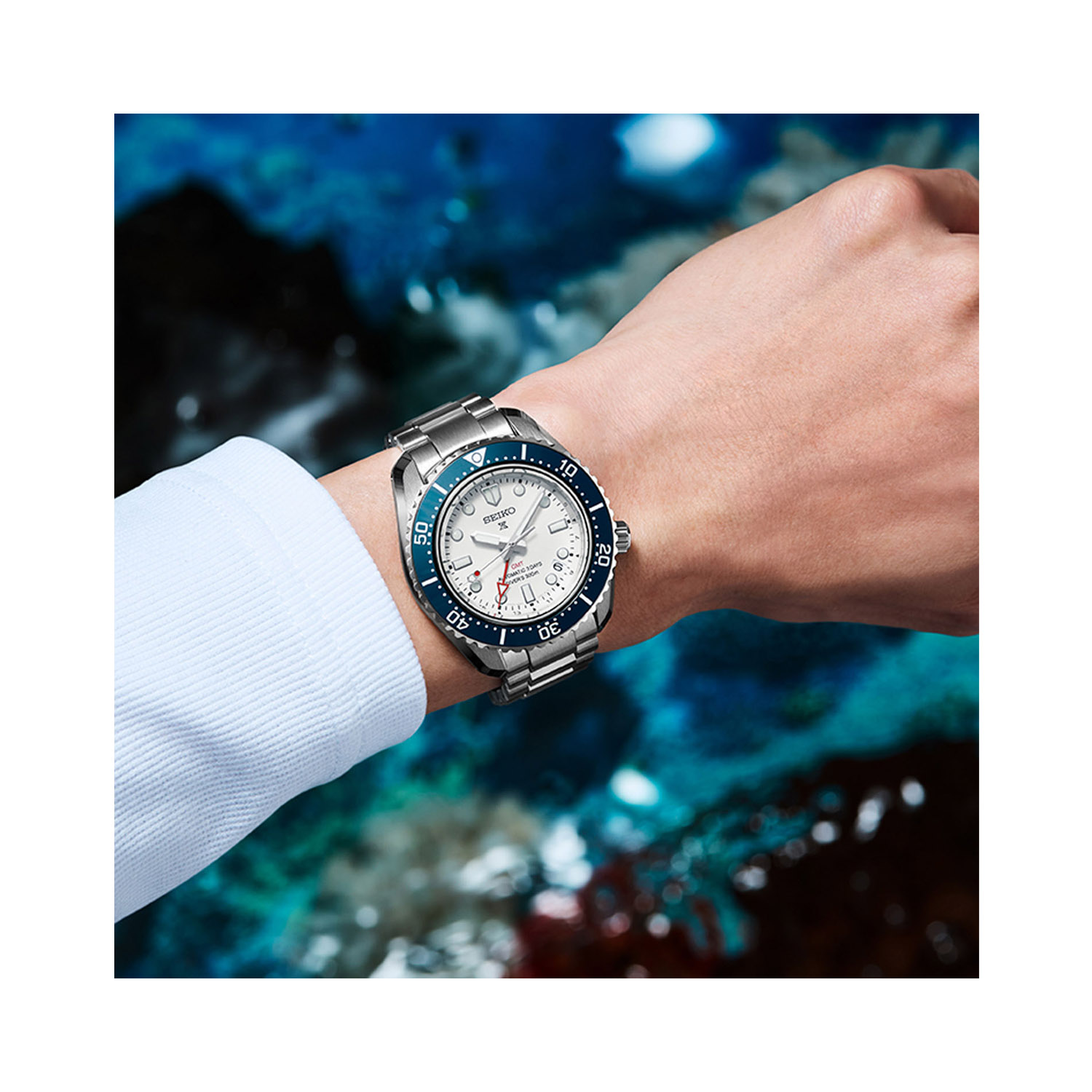 Seiko, Prospex 1968 Heritage Diver’s GMT 60th Anniversary, Automatic Men's Watch Seiko, Prospex 1968 Heritage Diver’s GMT 60th Anniversary with a 42mm stainless steel case and bracelet strap featuring a date and GMT function with a white dial and navy blue bezel.