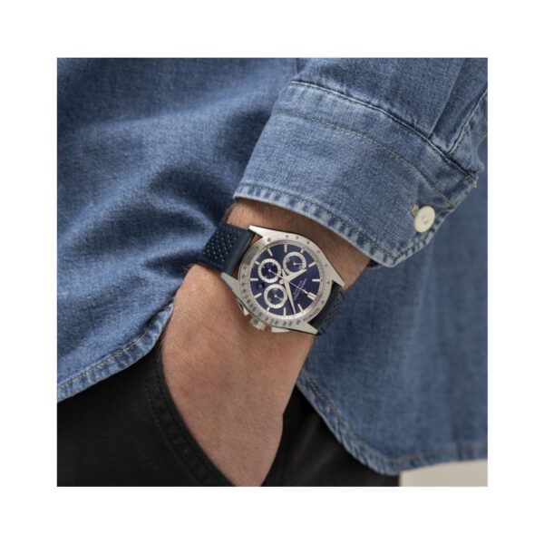 Hamilton, Jazzmaster Performer with a 42mm stainless steel case and blue leather strap featuring a date function, chronograph and a blue dial.