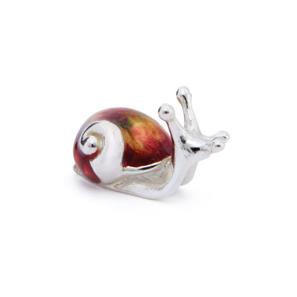 A sterling silver very small snail figurine from Saturno by Francis Howard.