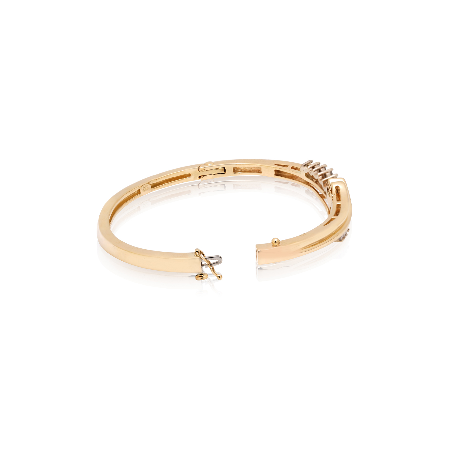 A yellow gold coloured round brilliant cut diamond set twist style bangle with a hinge closure.