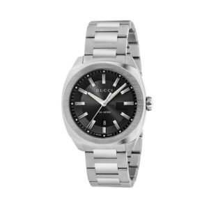 Gucci GG2570 with a 41mm stainless steel case and bracelet strap featuring a date function and black dial.