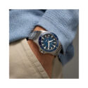 Hamilton, Khaki Navy Scuba Blue, Automatic Men's Watch Hamilton, Khaki Navy Scuba with a 43mm stainless steel case and bracelet strap featuring a blue dial and bezel.