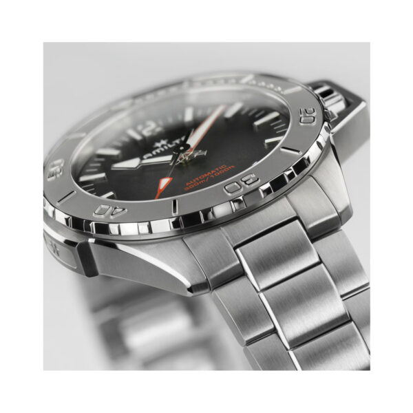 Hamilton, Khaki Navy Frogman with a 46mm stainless steel case and bracelet strap featuring a black dial and a grey bezel.
