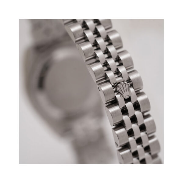 Rolex, Daejust with a 26mm white Rolesor case with a Jubilee bracelet featuring a date function and a mother of pearl arabic numeral dial.