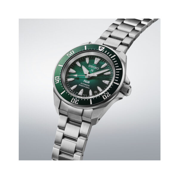 Seiko, Prospex PADI Green 60th Anniversary 4R with a 41.7mm stainless steel case and bracelet strap featuring a date function and a green dial and bezel.
