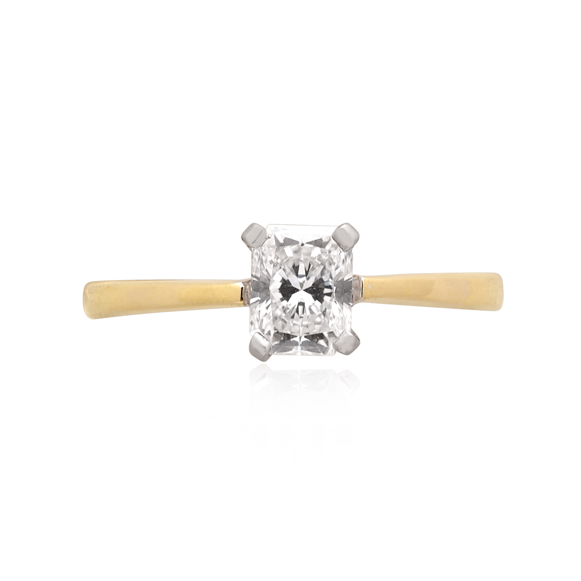 An 18ct yellow gold single stone radiant cut diamond ring, in a four claw setting.