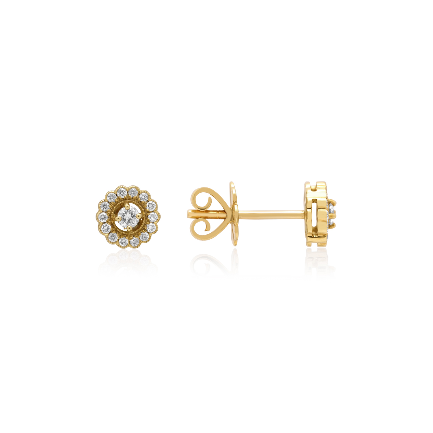 A pair of 18ct yellow gold round brilliant cut diamond cluster stud earrings, for pierced ears.