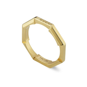 An 18ct yellow gold polished mirrored ring with a 'Gucci' engraving from the Gucci Link to Love collection.