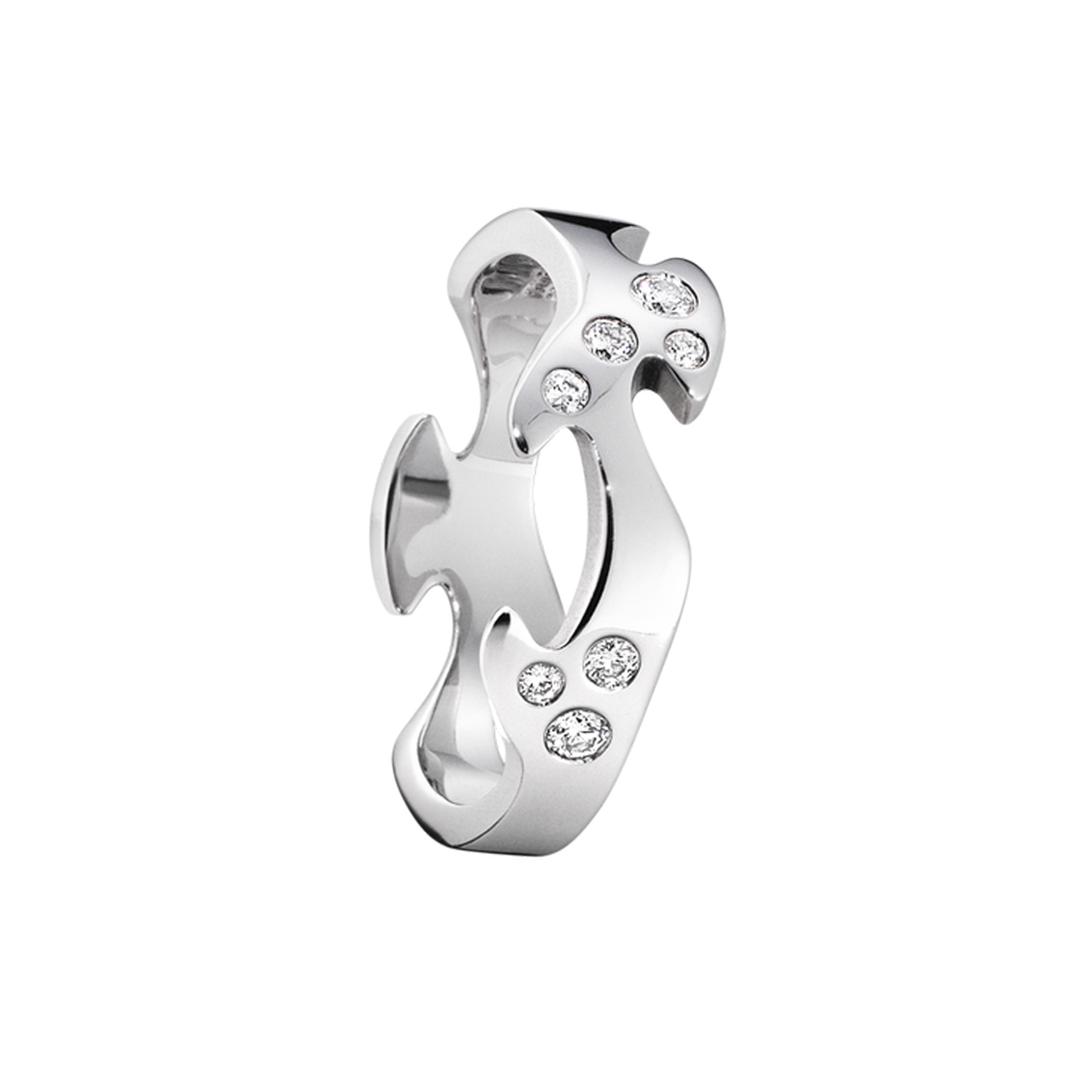 An 18ct white gold, polished finish Fusion centre ring set with diamonds from Georg Jensen's Fusion collection.