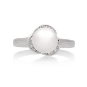 An 18ct white gold, cultured pearl and diamond set flower ring.