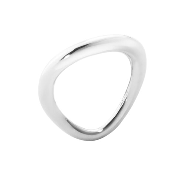 A polished, sterling silver slim ring from Georg Jensen's Offspring collection.