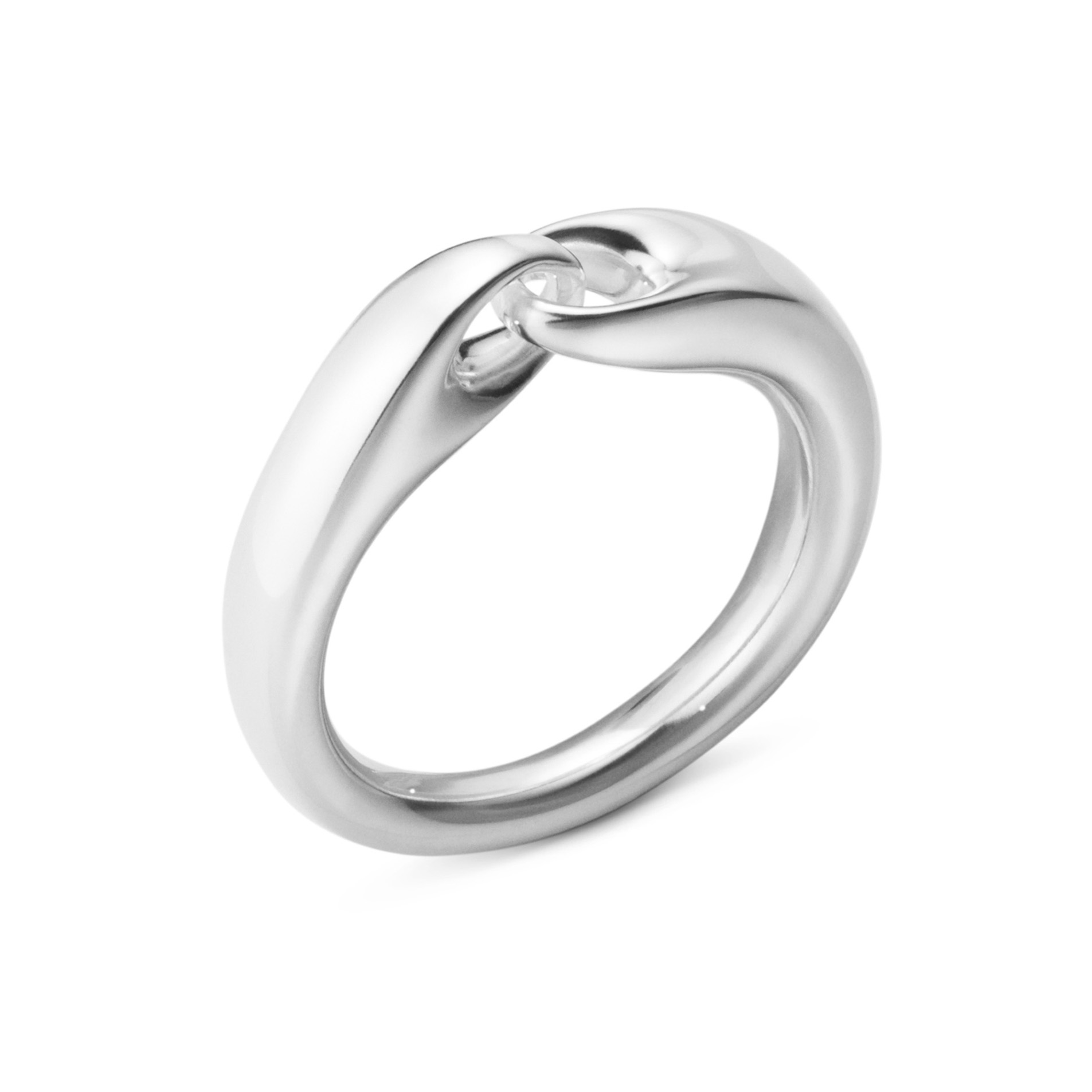A sterling silver, large link ring belonging to Georg Jensen’s Reflect collection.