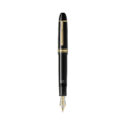 The Meisterstück 149 - a design that writes history. Deep black precious resin with gold-coated details, surmounted by the white star emblem and finished with a handcrafted Au750 gold nib, evolves into Montblanc’s design icon.