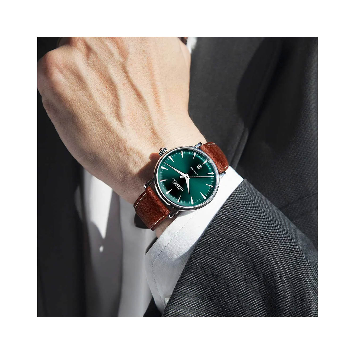 Herbelin, Inspiration Green, Automatic Men's Watch Herbelin, Inspiration with a 40mm stainless steel case and a brown leather strap featuring a date function and a dark green dial.