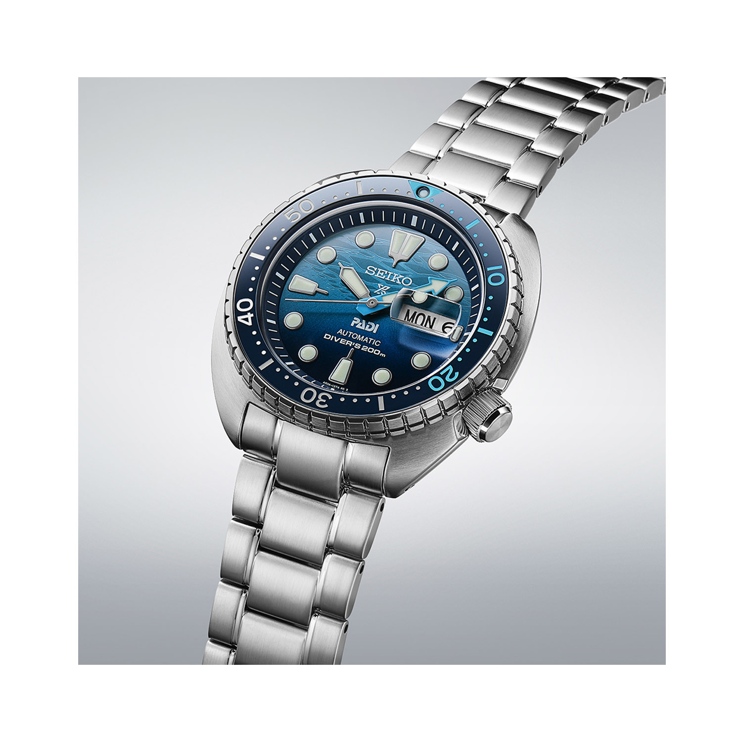 Seiko, Prospex PADI, ‘Great Blue’ Turtle Scuba Special Edition, Automatic Men's Watch Seiko, Prospex PADI 'Great Blue' Turtle Scuba Special Edition with a 45mm stainless steel case and bracelet strap featuring a day date function and a blue dial and ceramic bezel.