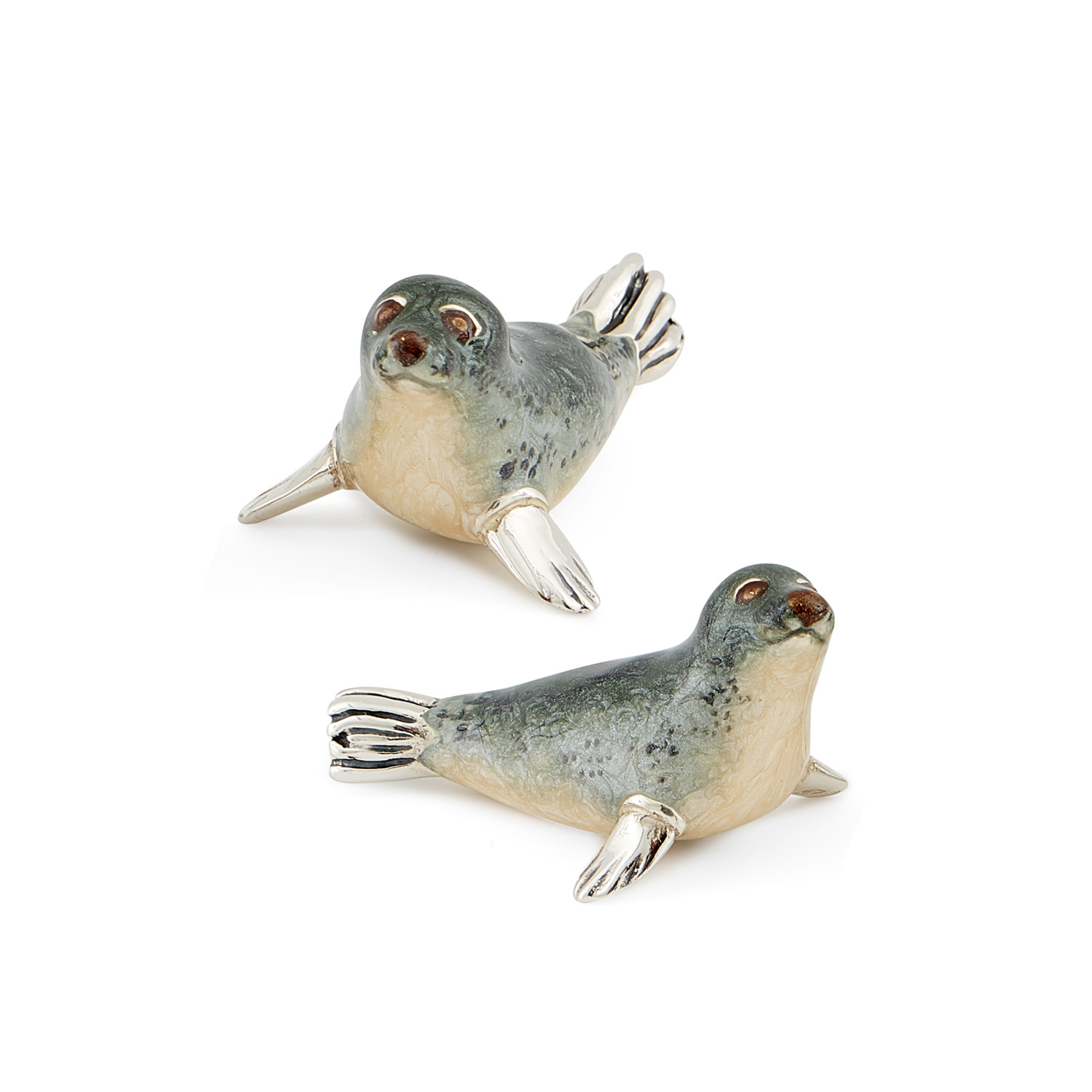 A sterling silver grey seal figurine from Saturno by Francis Howard.