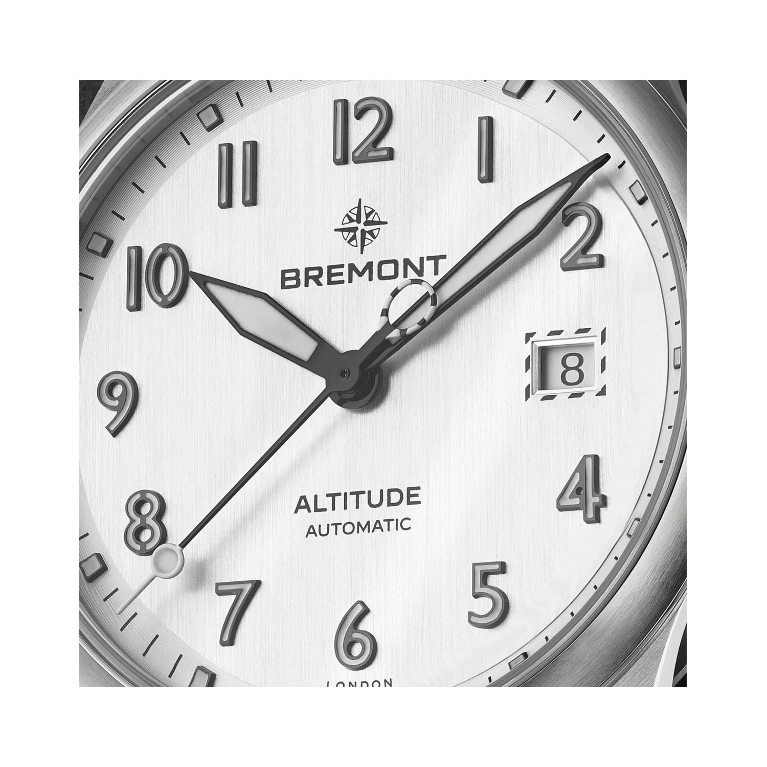 Bremont, Altitude 39 Date Silver, Automatic Men's Watch Bremont, Altitude 39 Date with a 39mm stainless steel case and bracelet strap featuring a date function and a silver dial.
