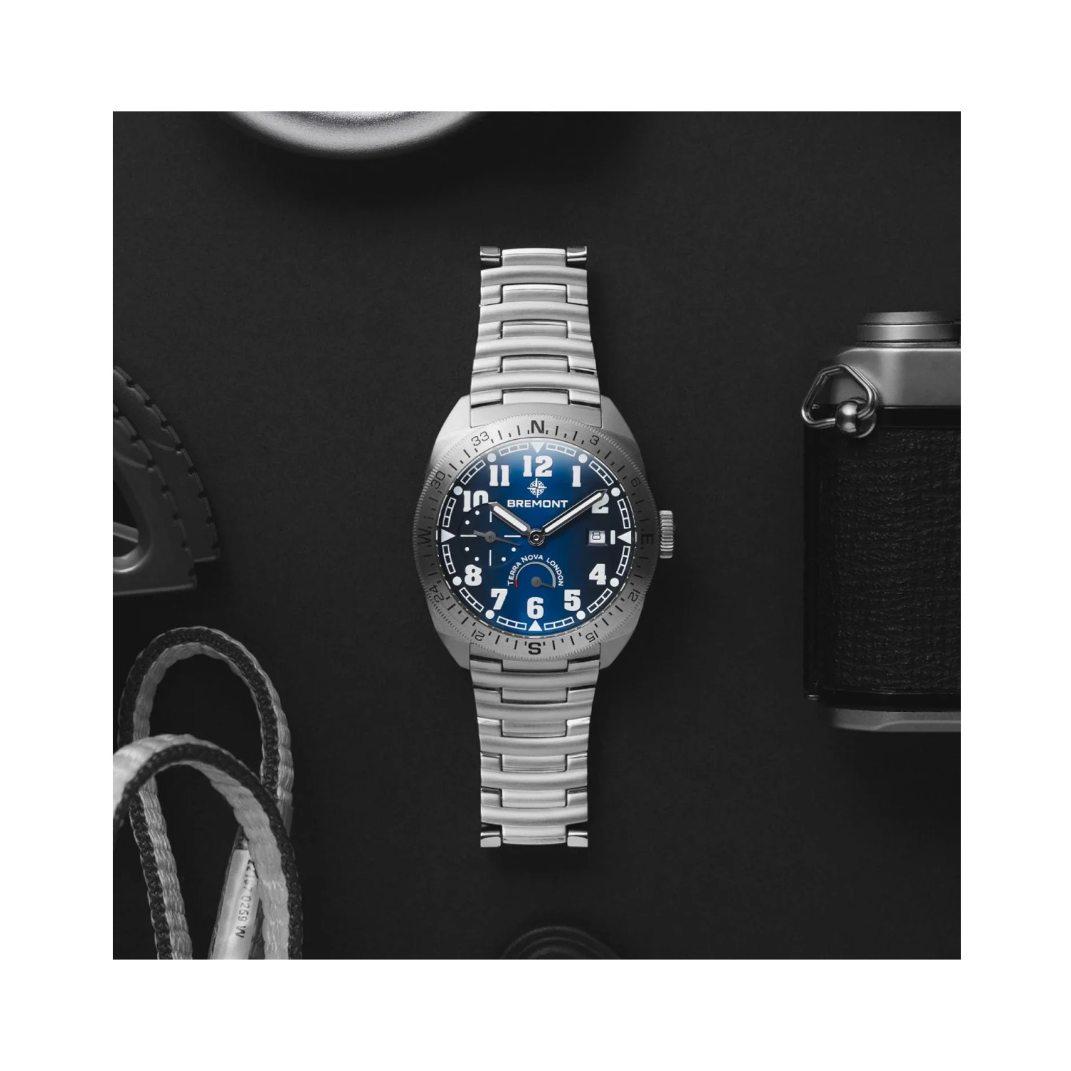 Bremont, Terra Nova 40.5 Turning Bezel with a 40.5mm stainless steel case and bracelet strap featuring a date function and power reserve with a blue dial and steel bezel.