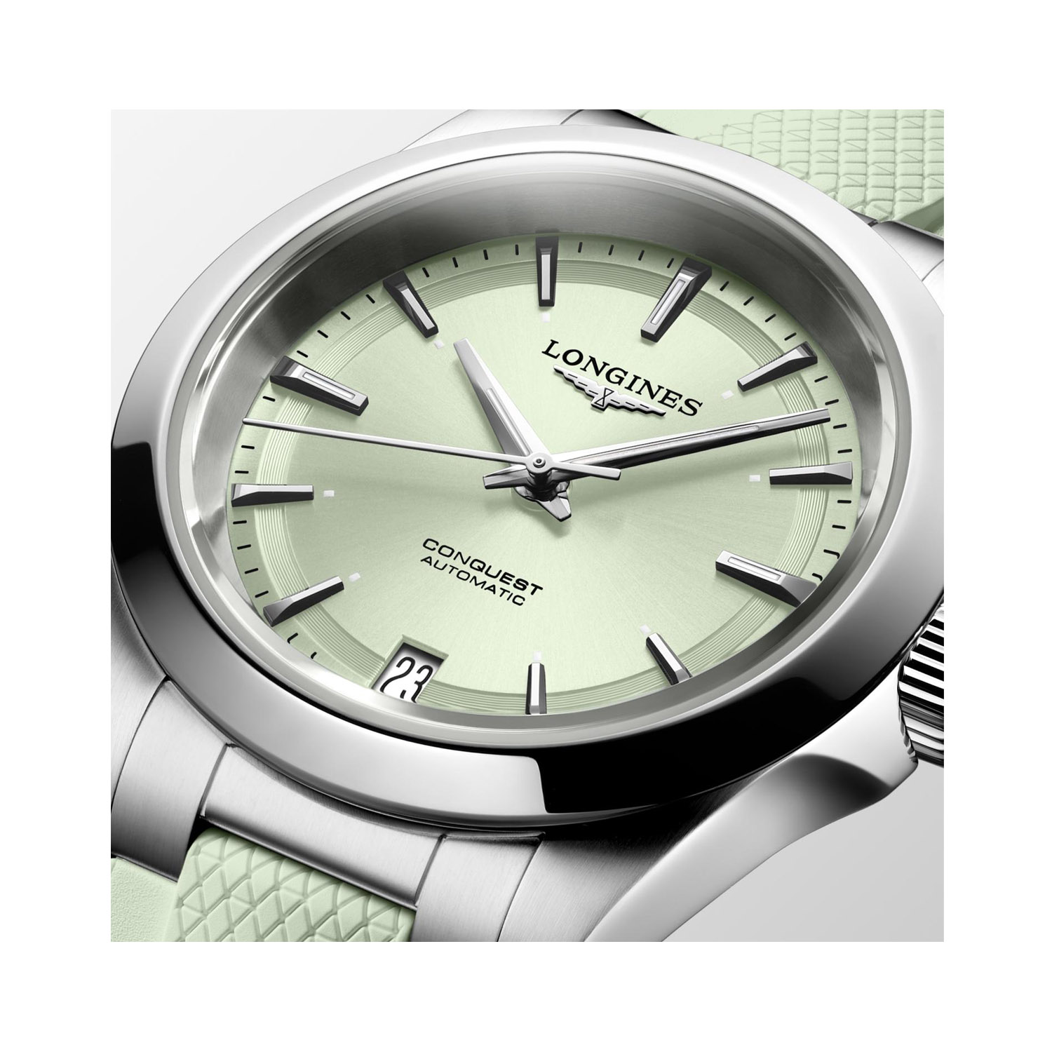 Longines, Conquest Sunray Green, Automatic Women's Watch Longines, Conquest with a 34mm stainless steel case and a green rubber strap featuring a date function and a green dial.