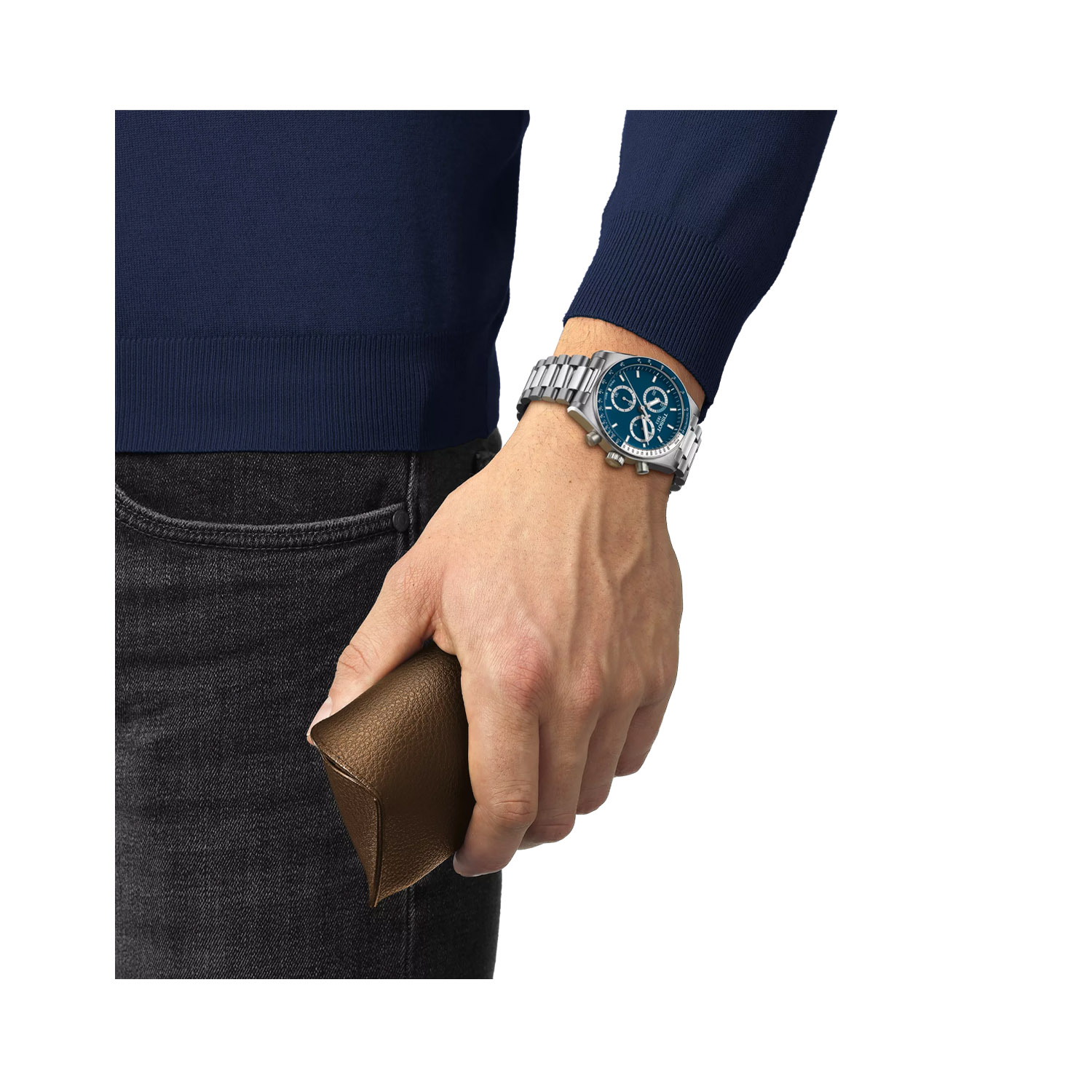 Tissot, PR516 Blue Chronograph, Quartz Men's Watch Tissot, PR516 Chronograph with a 40mm stainless steel case and bracelet strap featuring a chronograph and a blue dial with a blue and white bezel.