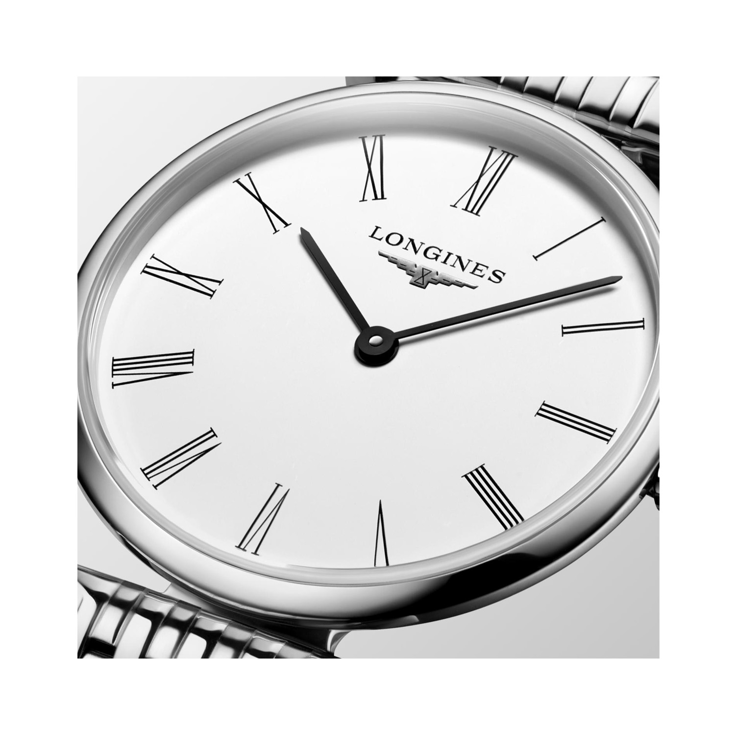 Longines, La Grande Classique with a 24mm stainless steel case and bracelet strap featuring a white dial.