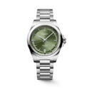 Longines, Conquest Sunray Green, Automatic Men's Watch Longines, Conquest with a 38mm stainless steel case and bracelet strap featuring a date function with a sunray green coloured dial.