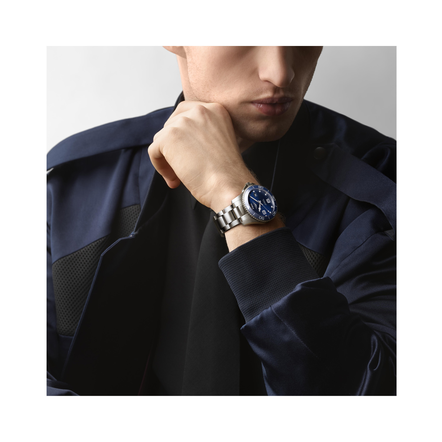 Longines, HydroConquest with a 41mm stainless steel case and bracelet strap featuring a date function and a blue dial and bezel.