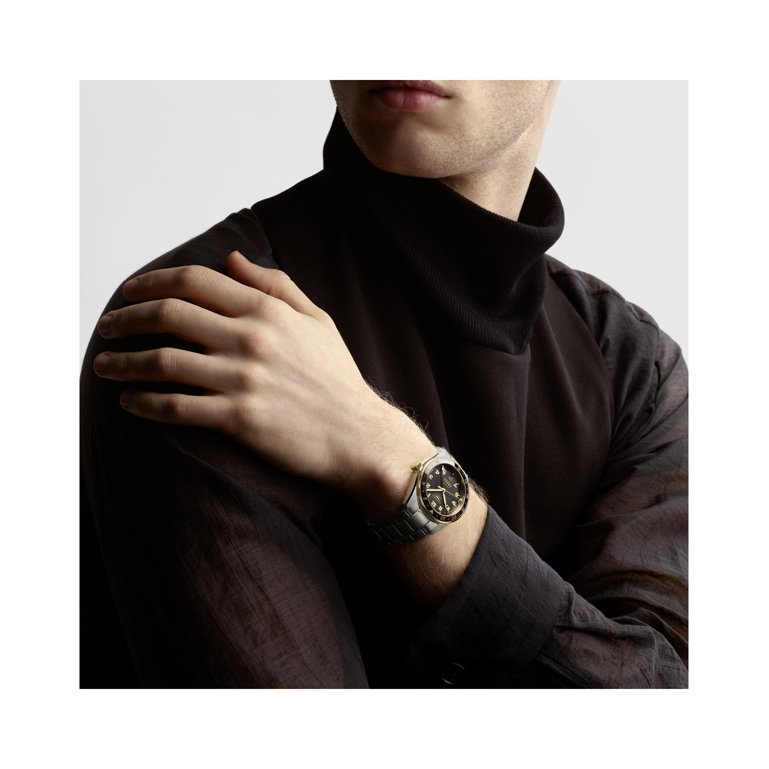 Longines, Spirit Zulu Time Anthracite, Automatic Men’s 39mm Watch Longines, Spirit Zulu Time with a 39mm stainless steel case and bracelet strap featuring an anthracite dial and a chocolate brown ceramic bezel.