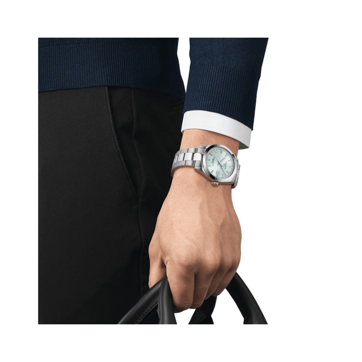 Tissot Gentleman Powermatic 80 Silicum Ice Blue, Automatic Men's Watch Tissot Gentleman Powermatic 80 with a 40mm stainless steel case and bracelet strap featuring a date function and an ice blue dial.
