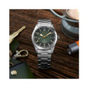 Seiko, Prospex Green 'Alpinist', Automatic Men's Watch Seiko, Prospex 'Alpinist' with a 38mm stainless steel case and bracelet strap featuring a date function and a green dial.