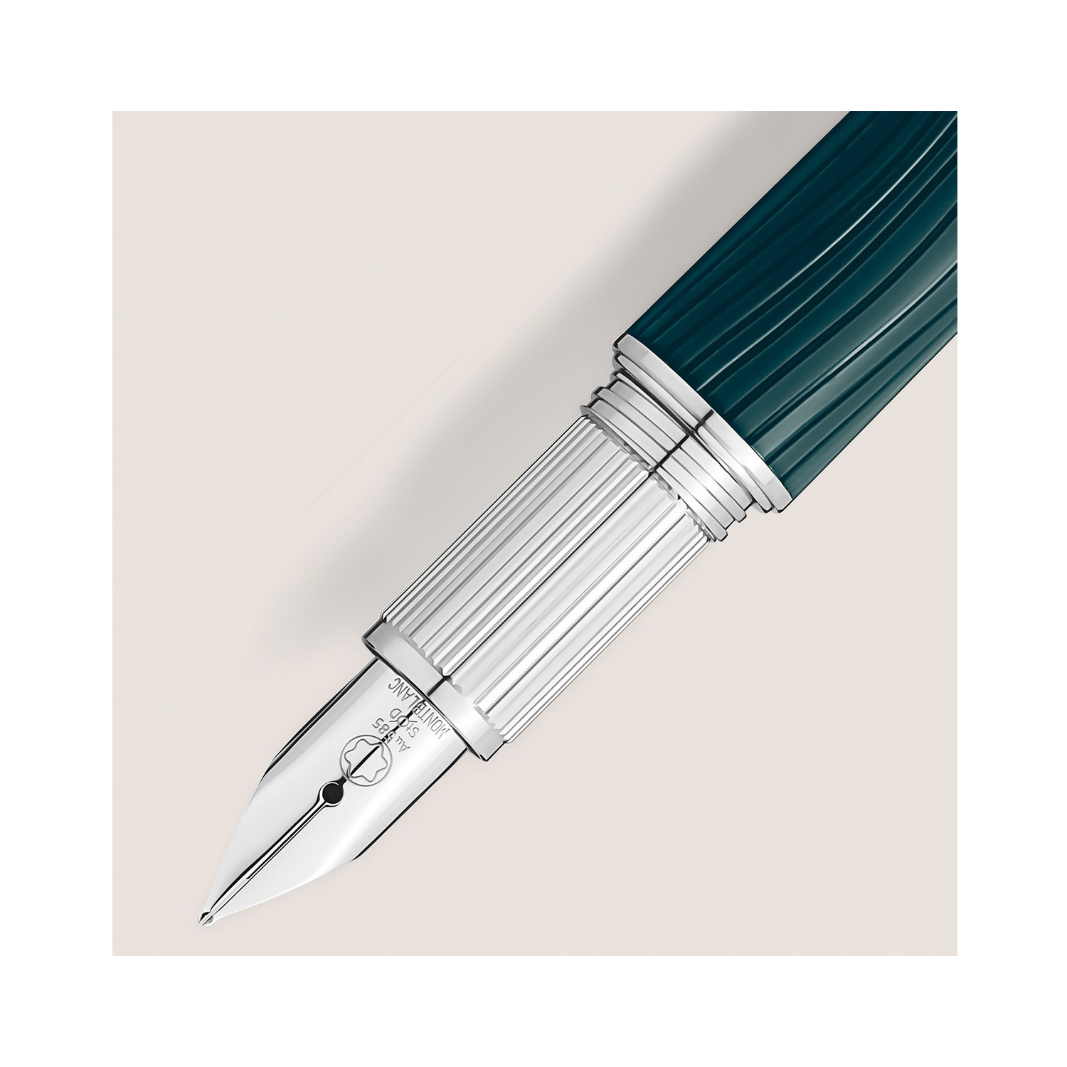 Montblanc, StarWalker PolarGreen Doué Fountain Pen Montblanc, StarWalker PolarGreen Doué Fountain Pen crafted in green precious resin with platinum-coated fittings, a hand-crafted Au 585 14ct gold, rhodium plated nib and a dome made from transparent resin with the Montblanc emblem that glows in low light.