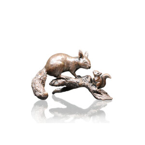 Made from solid foundry bronze, this piece depicts a red squirrel with a smaller baby squirrel standing on a log.