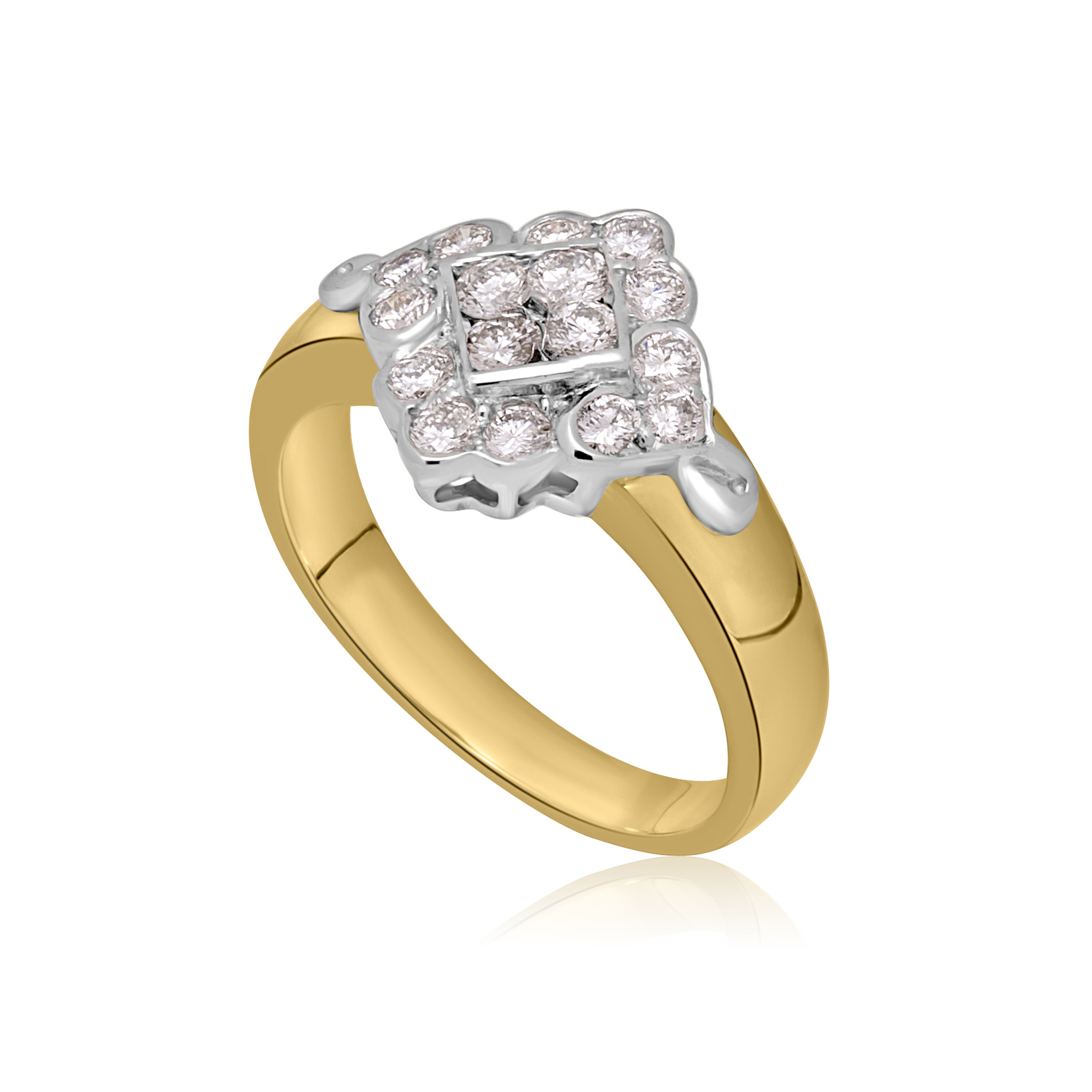 18ct Yellow & White Gold Diamond Set Cluster Ring: 0.30 carats An 18ct yellow and white gold diamond set cluster ring, featuring 16 round brilliant cut diamonds.