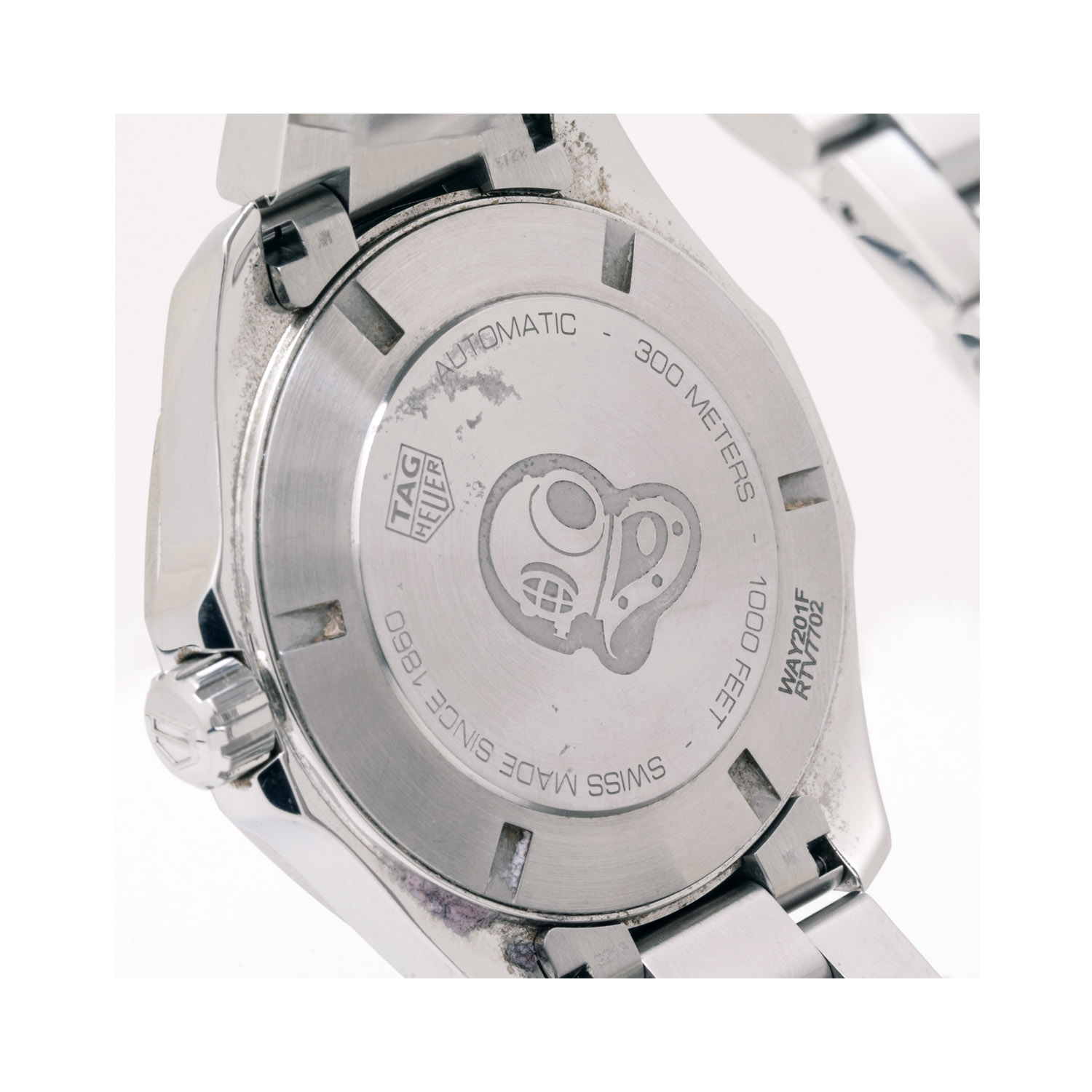 Tag Heuer, Aquaracer GMT, Automatic Men's Watch Tag Heuer, Aquaracer GMT with a 43mm stainless steel case and bracelet strap featuring a date function, GMT and a black dial with a blue and red bezel. Supplied with original box and guarantee dated 2019.