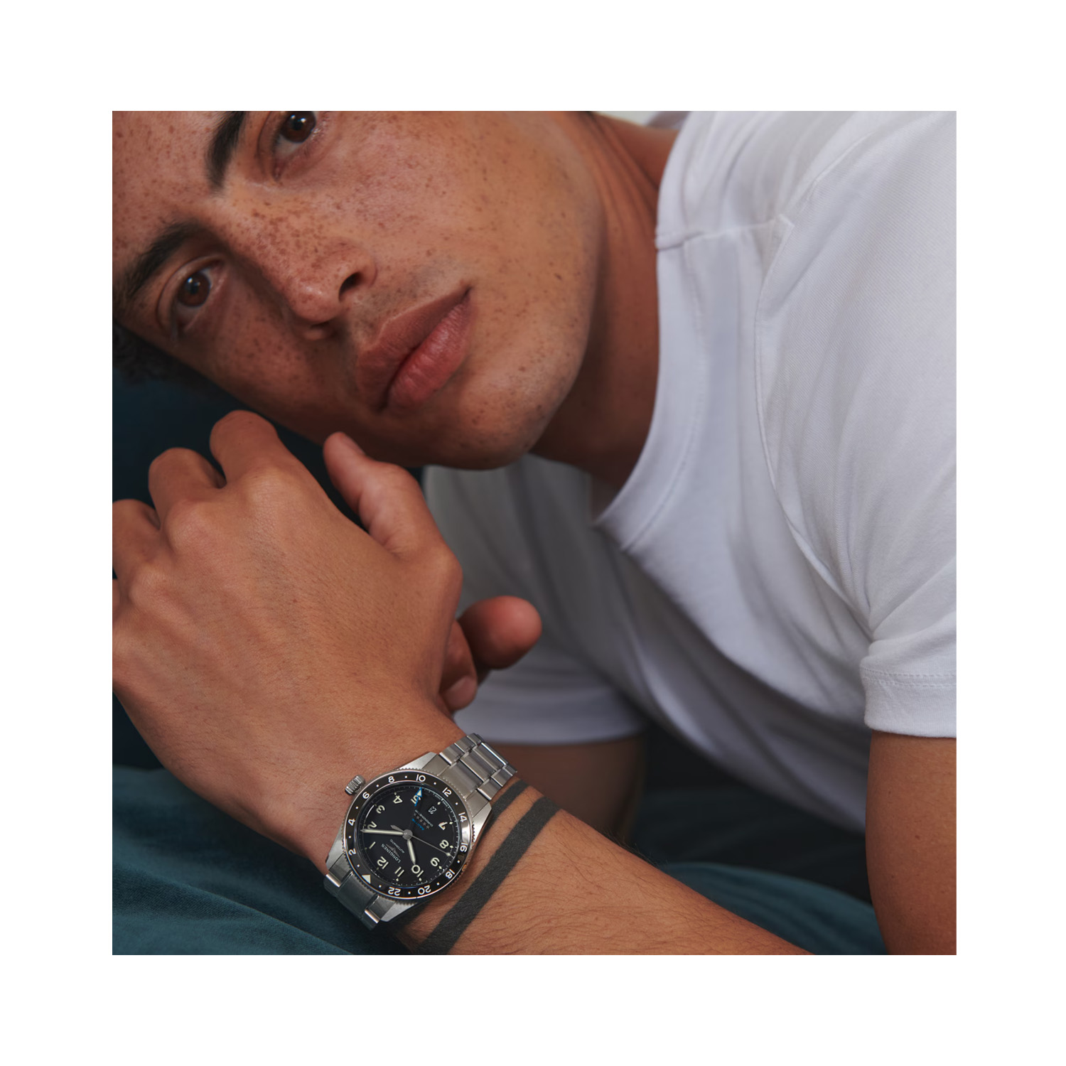 Longines, Spirit Zulu Time with a 39mm stainless steel case and bracelet strap featuring a black dial and ceramic bezel.