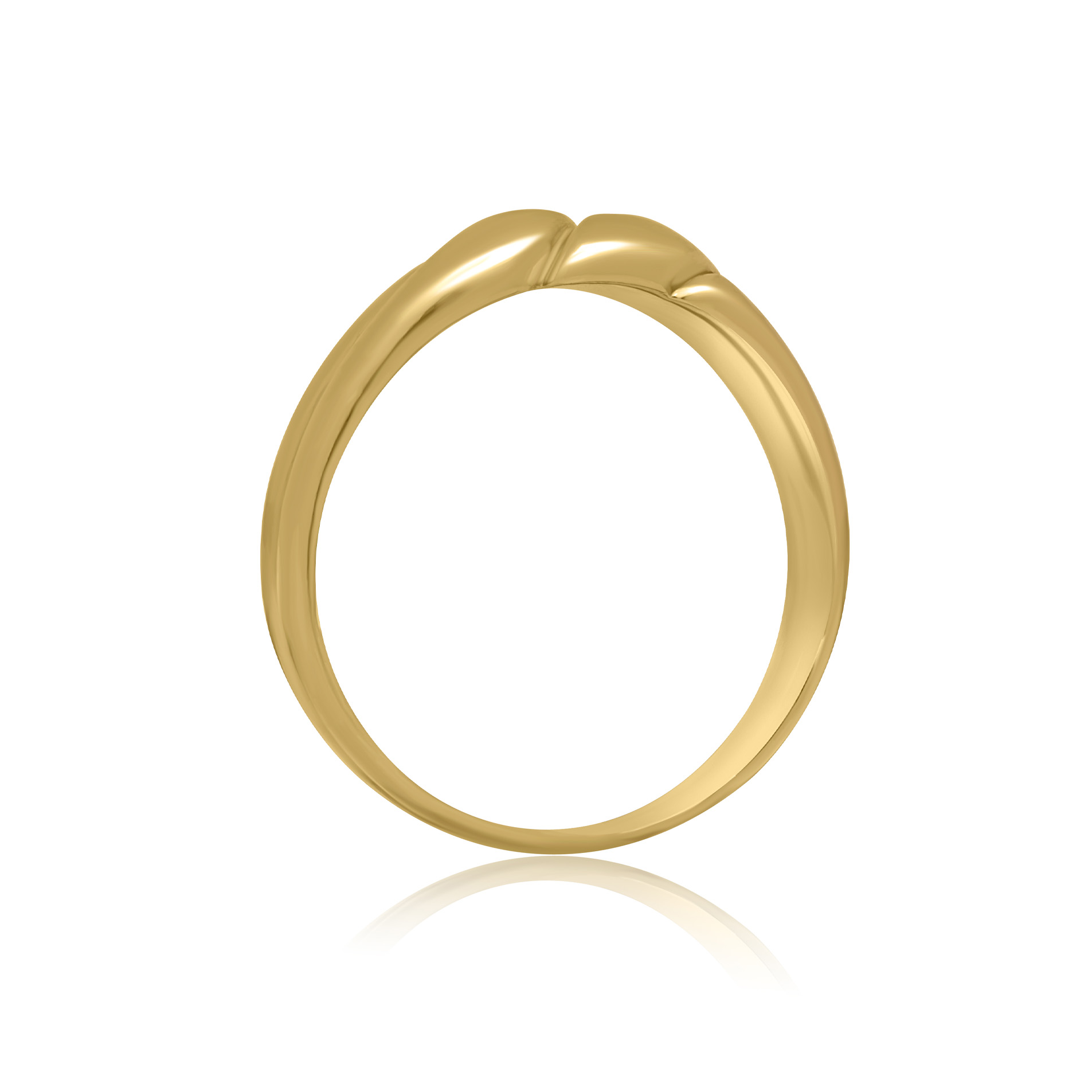 A Victorian 18ct yellow gold twist style ring with a reeded shank.