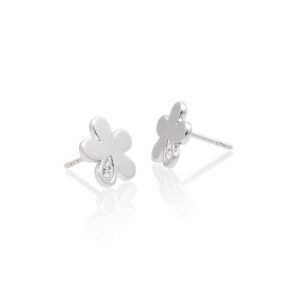 A pair of 18ct white gold diamond set flower stud earrings, for pierced ears.