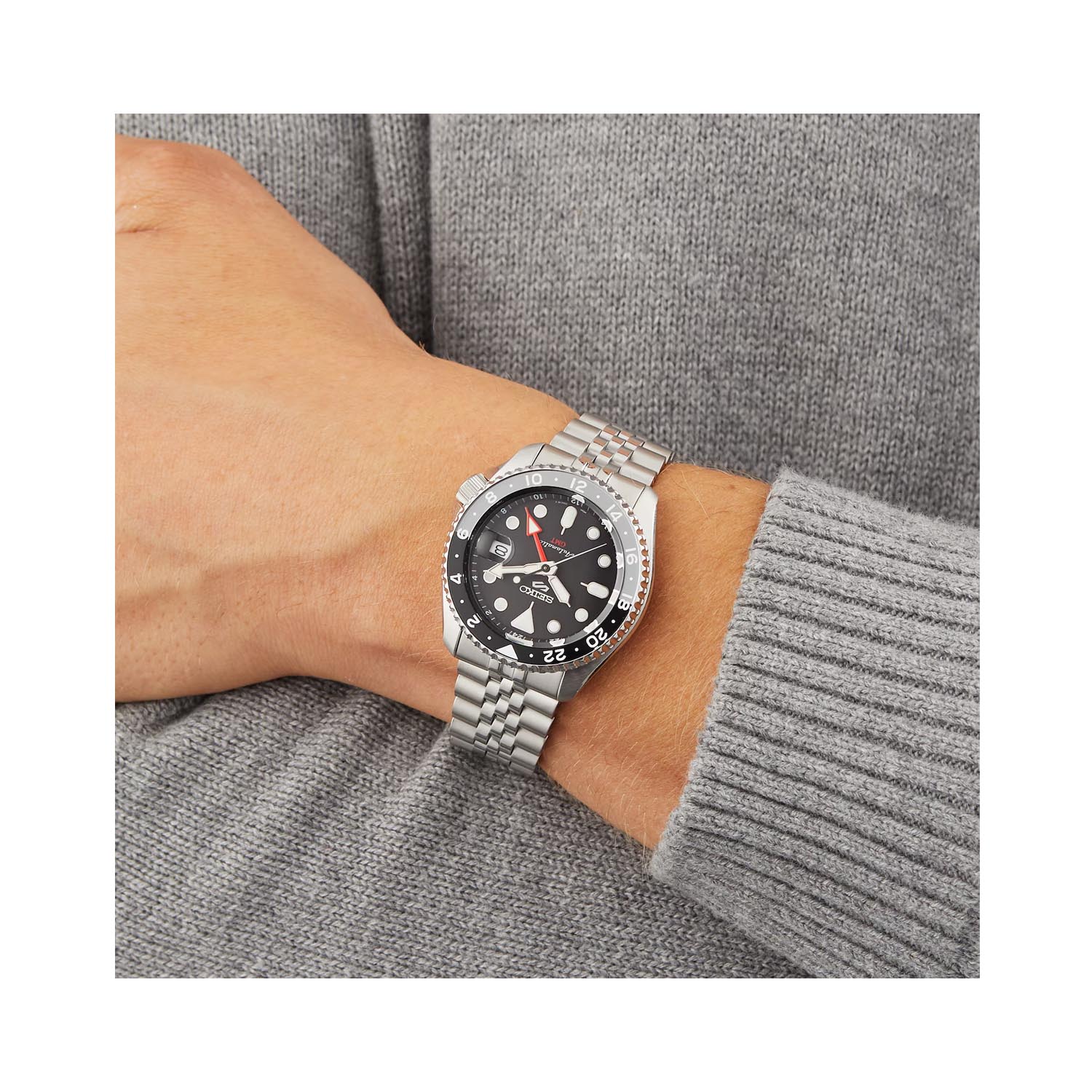 Seiko 5 Sports with a 42.5mm stainless steel case and bracelet strap featuring a date function, GMT function and a black dial and bezel.