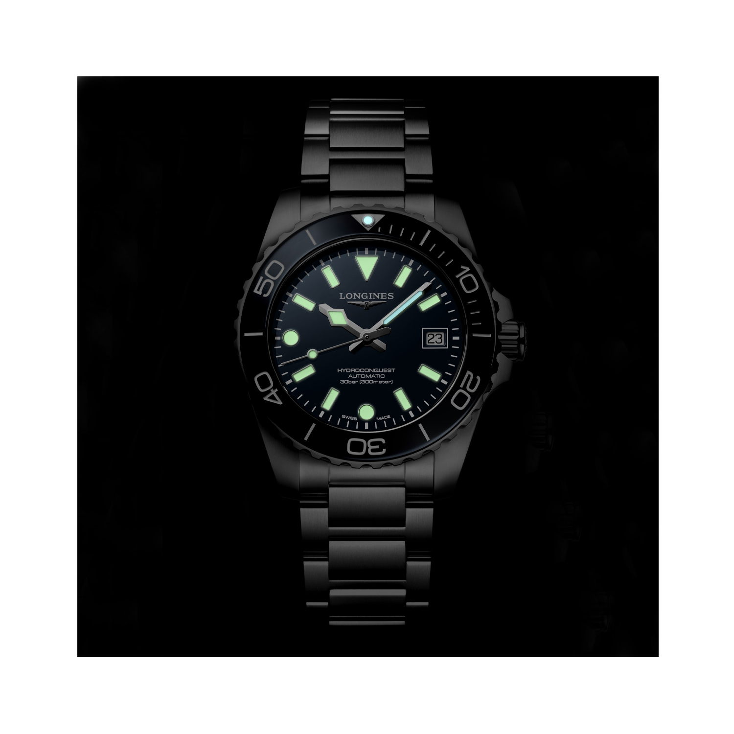 Longines, HydroConquest Blue Dial & Bezel, Automatic Men's Watch Longines, HydroConquest with a 39mm stainless steel case and bracelet strap featuring a date function and a blue dial and bezel.