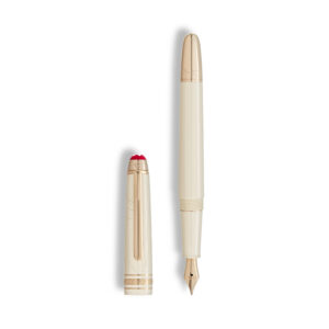 A Montblanc, Meisterstück Romeo & Juliet Classique Fountain Pen crafted in ivory coloured precious resin with gold coated fittings and a solid gold Au 585 nib.