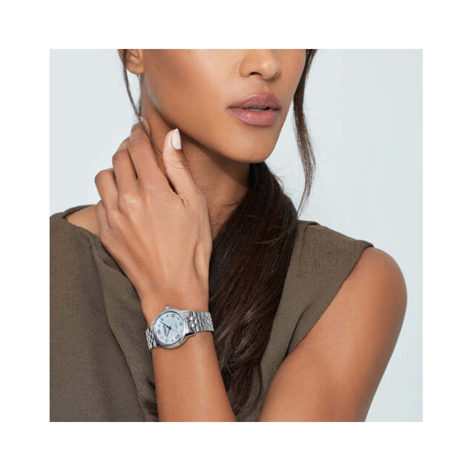 Raymond Weil, Maestro with a 31mm stainless steel case and bracelet strap featuring a diamond set mother of pearl dial.