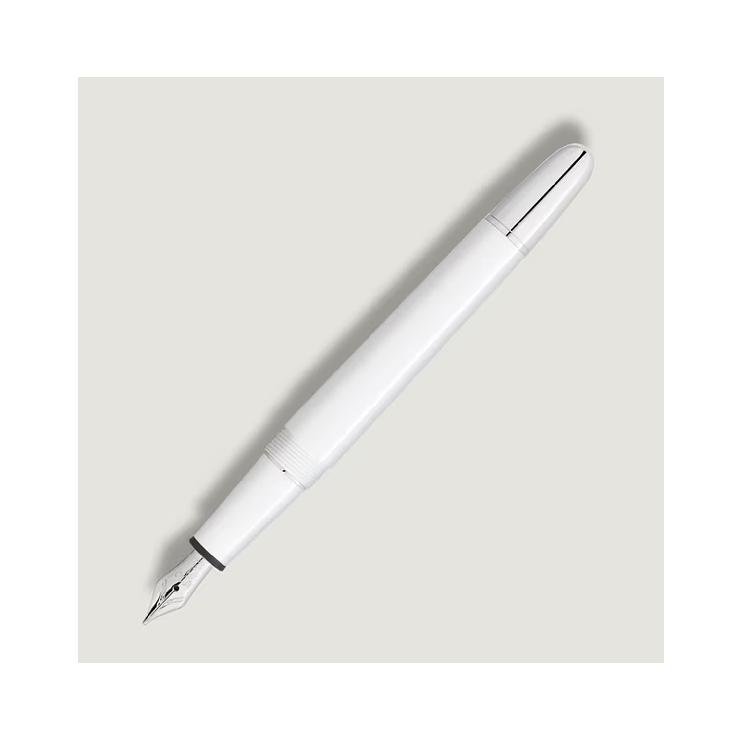 Montblanc, Meisterstück White Classique Fountain Pen crafted in white precious resin with a platinum coated clip.